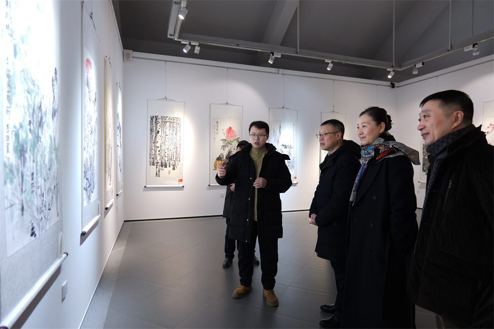 喜迎亚冬会群众性书画公益培训展览在哈药美术馆开幕