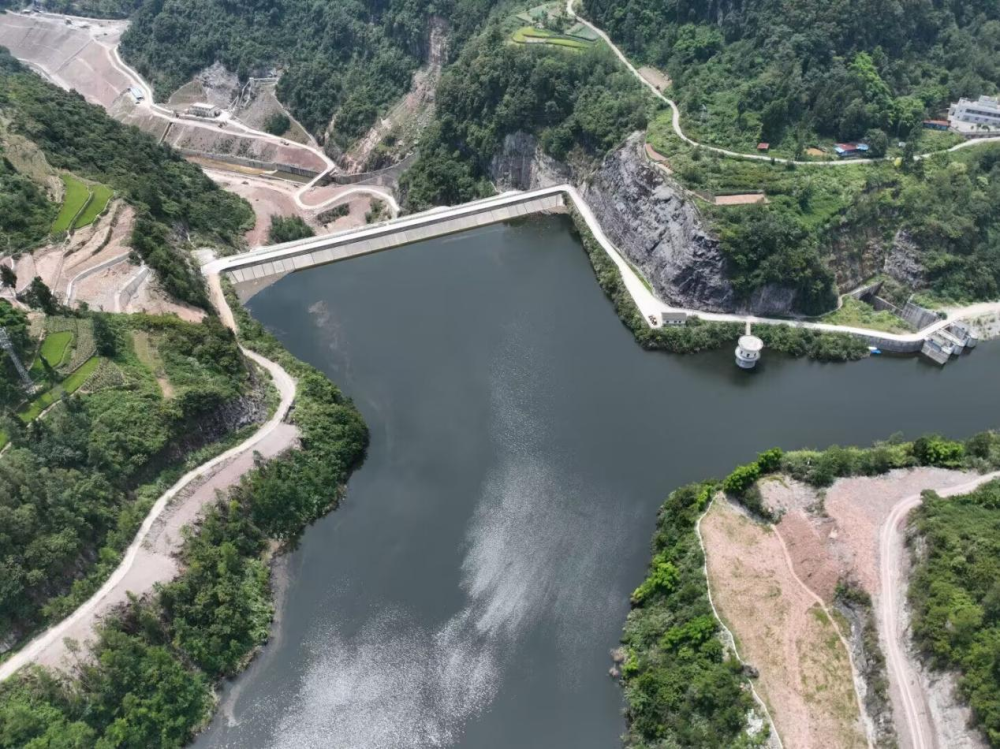 ▲开州区天白水库。市水利局供图