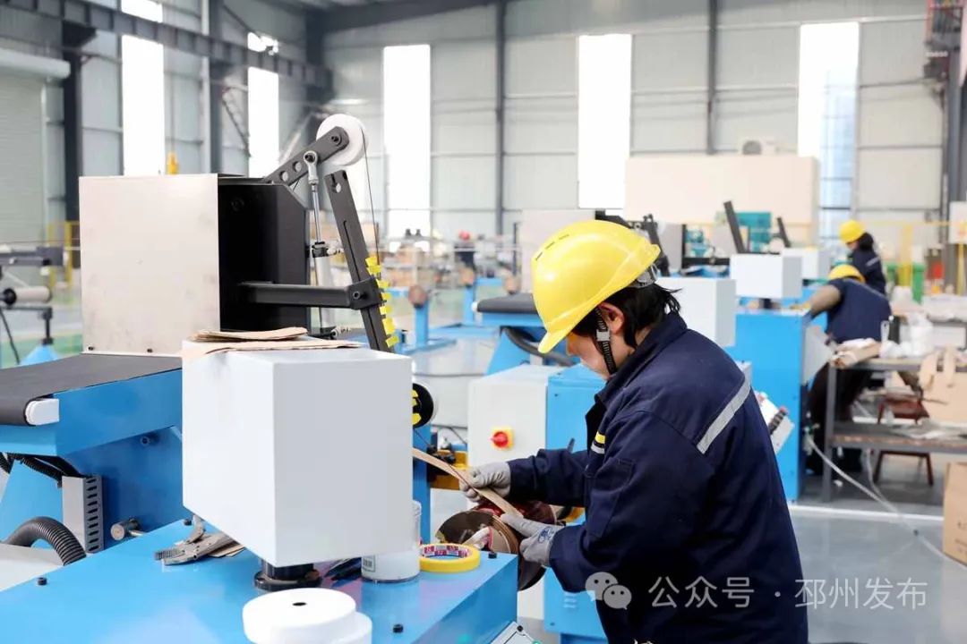 江苏邳州：新年第一擂 项目汇聚 打造高质量发展示范市