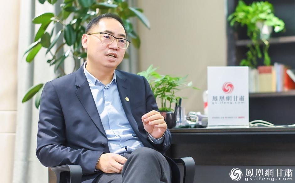 郭峰说，保利甘肃将引领产品开发流程向“以客户为中心”转变。李德宇　摄