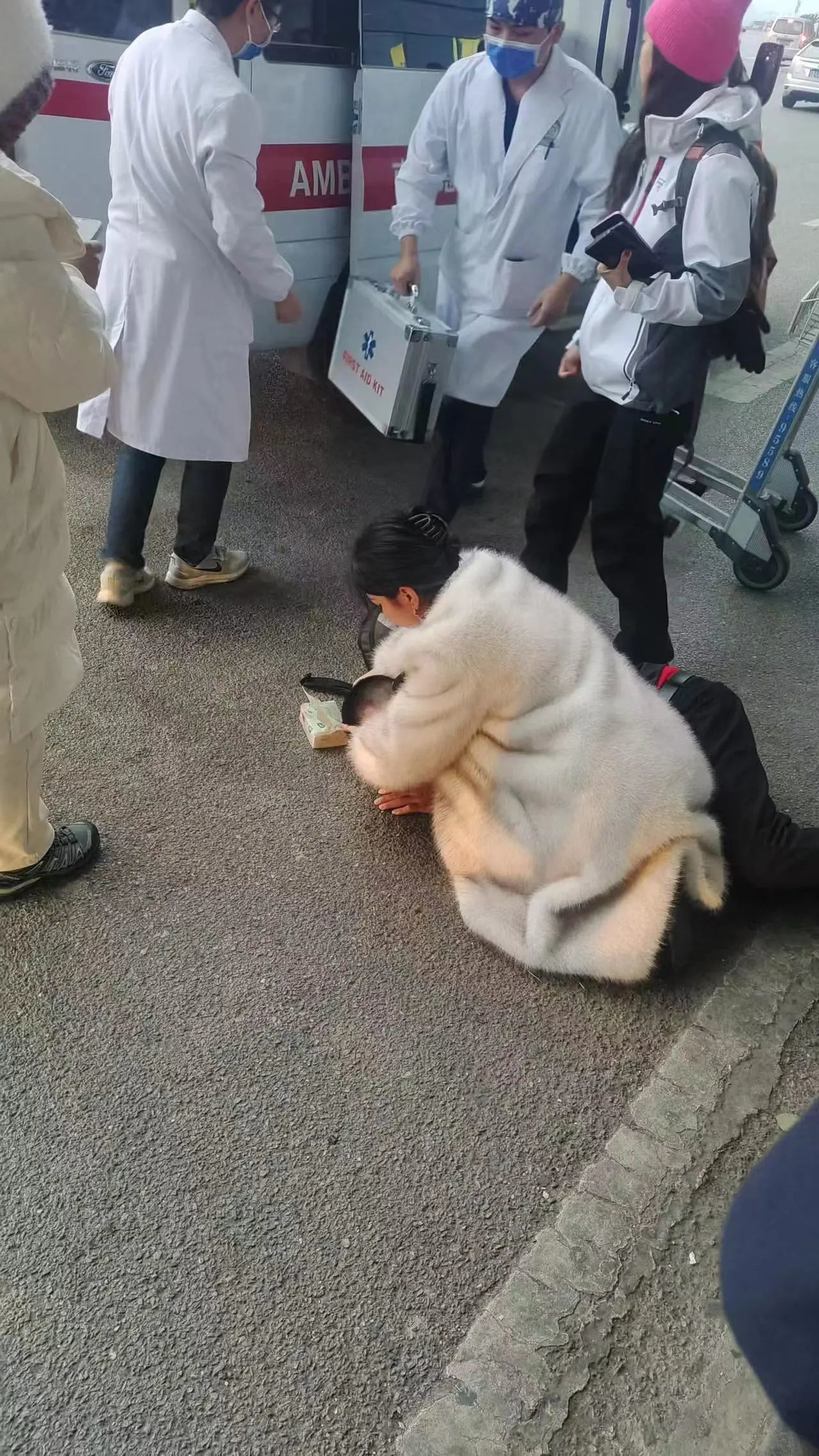 暖心 南昌理工学院一医护学子“挺身”救人