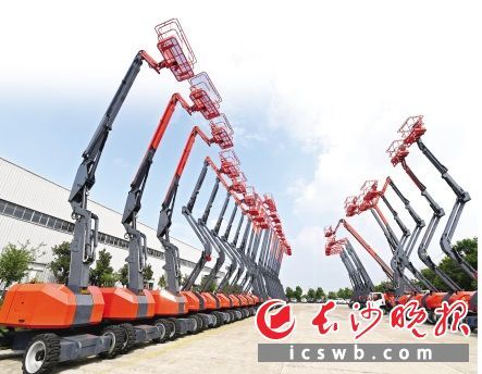 星邦智能专注于高空作业平台设备制造。 王志伟 摄