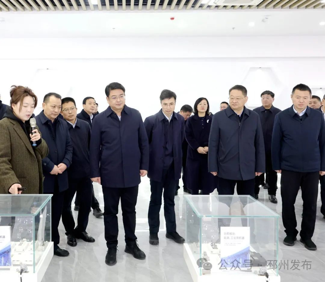 江苏邳州：新年第一擂 项目汇聚 打造高质量发展示范市