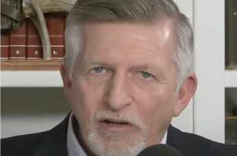 美国知名媒体人受访美媒时爆料：爱泼斯坦是以色列间谍