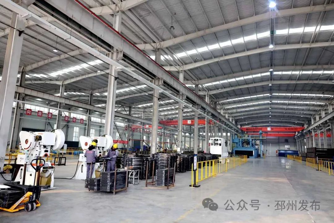 江苏邳州：新年第一擂 项目汇聚 打造高质量发展示范市