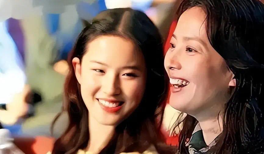 刘亦菲的妈妈刘晓莉：两婚两离，65岁依旧单身，长得比女儿还漂亮