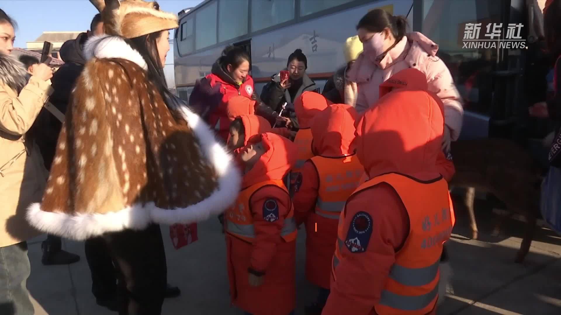 长春文旅出新招 梅花鹿迎接小游客