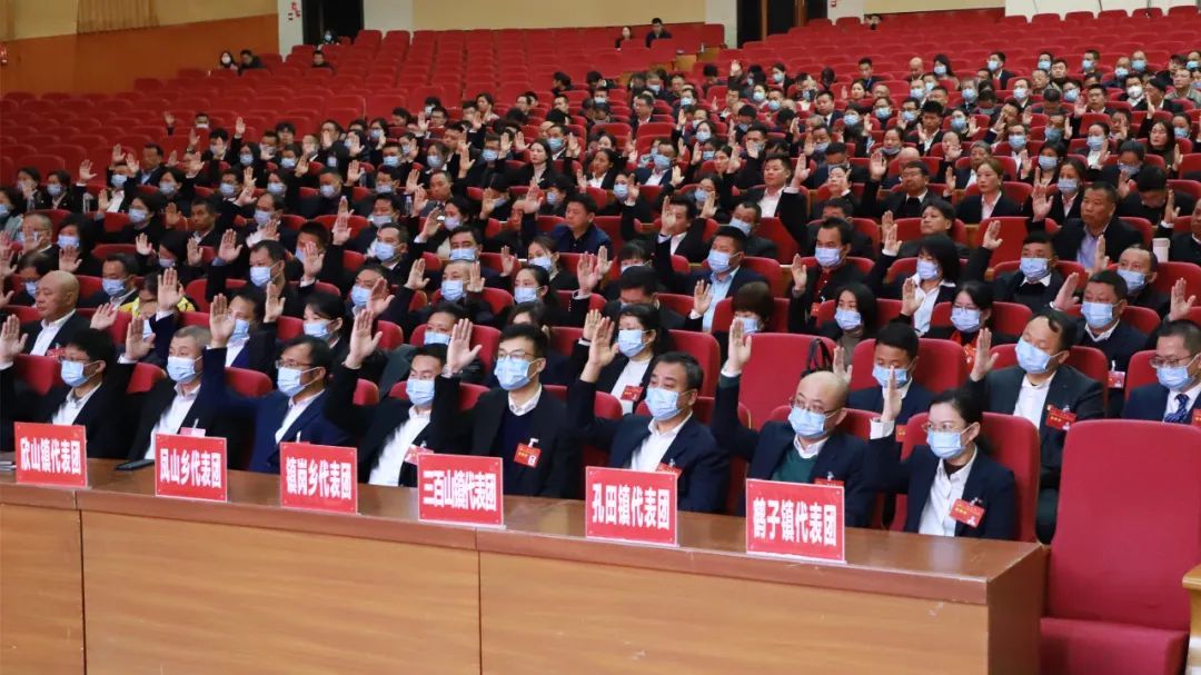 钟小刚当选安远县县长:将带头依法行政、转变作风、接受监督