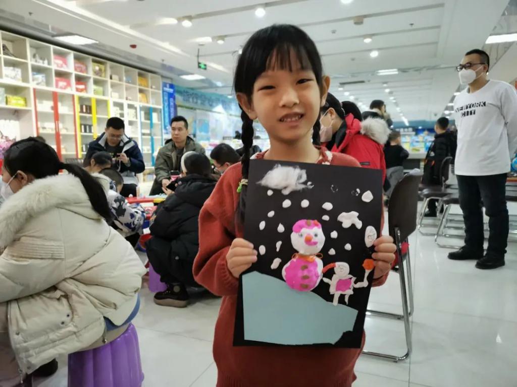 当冰雪遇上童心：新华书城举办“冰天雪地里的冬日阅读”亲子活动