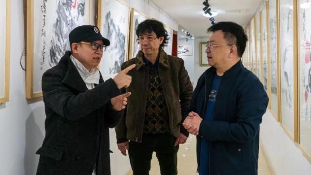 一位纯粹艺术的追求者，一位综合材料艺术的劳作者——艺术家杨大鲁、郭振宇走进文化视界