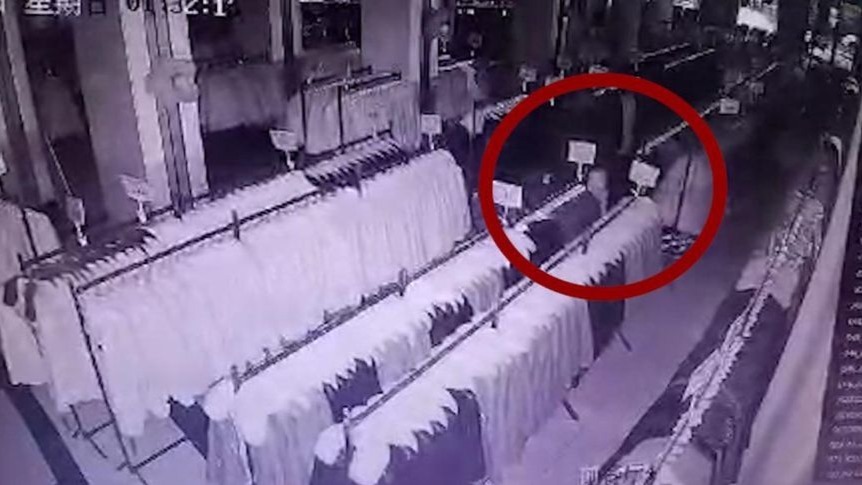 男子年逾古稀家有千万房产却四处盗窃,警方:惯犯,已刑拘_凤凰网视频_凤凰网