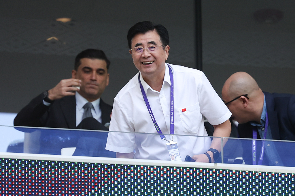 中国足协主席宋凯现场观战。
