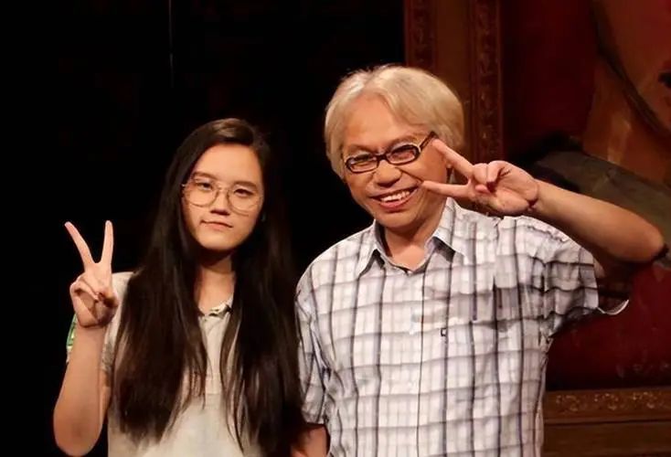 “爷孙恋”十年后,她疯了 “爷孙恋”十年后,她疯了