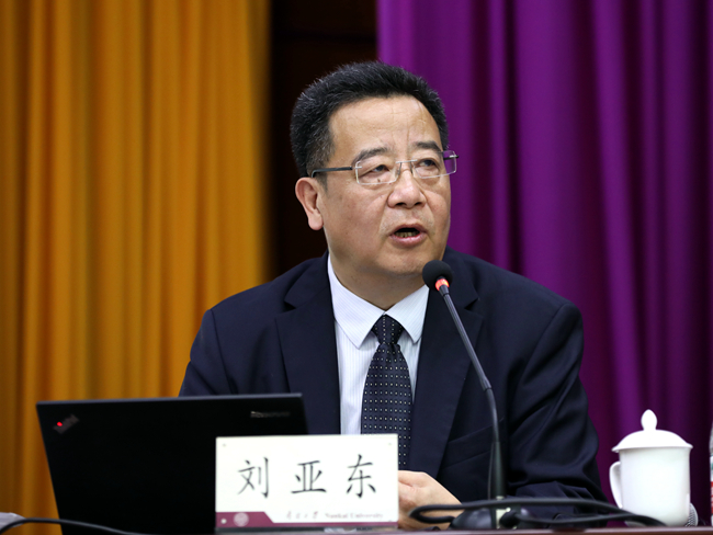 被传曾与萧美琴在美国恋爱刘亚东无稽之谈张冠李戴