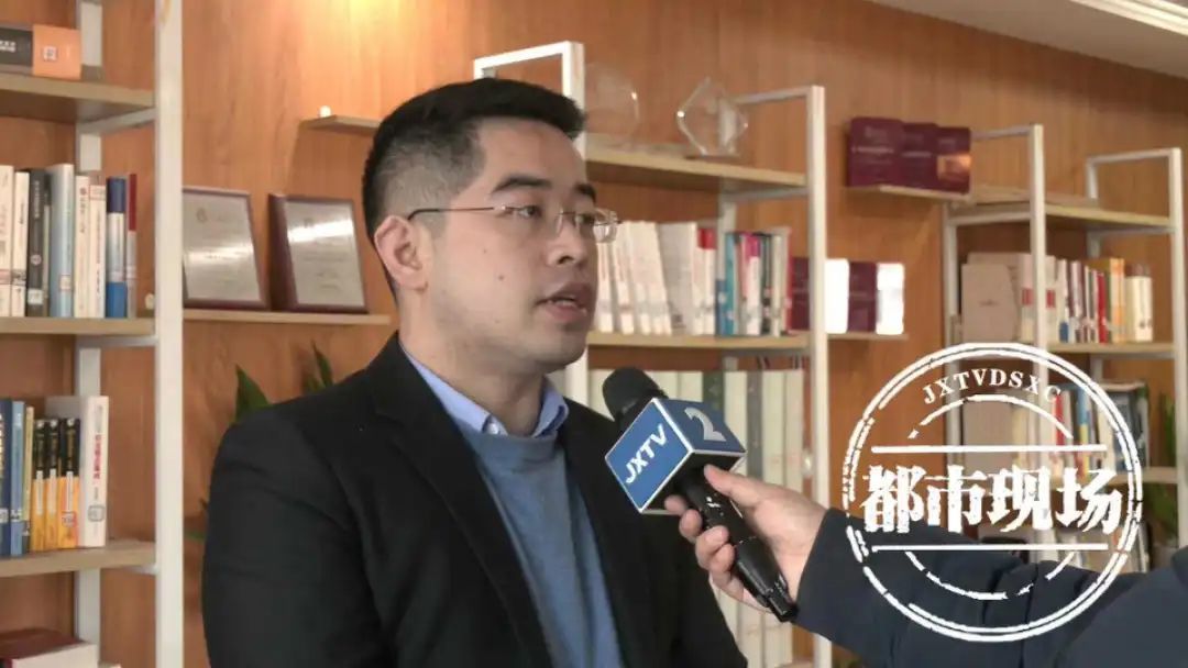 九江一市民遭遇骚扰电话“轰炸” 移动、律师、民警支招