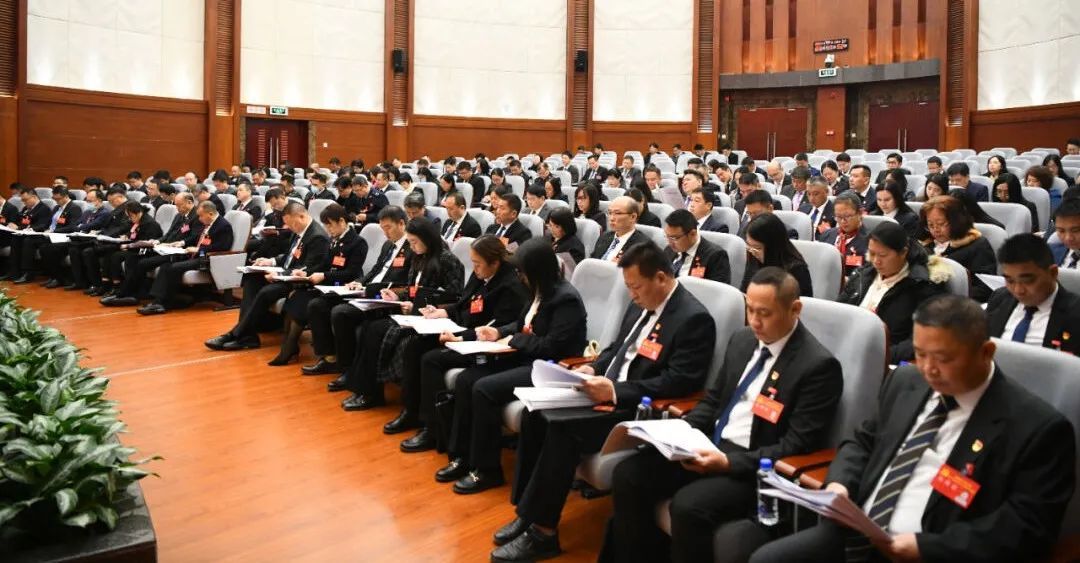 中国共产党凤岗镇第十四届代表大会第三次会议暨镇党委经济工作会议召开