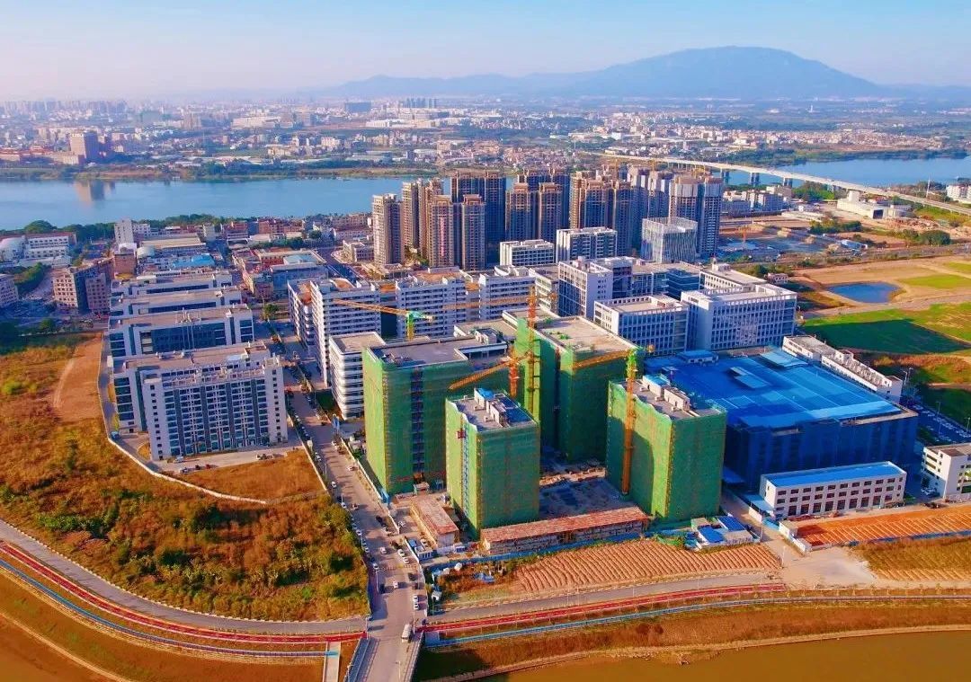 3个月内2家本土企业上市打造企石板块助力高质量发展