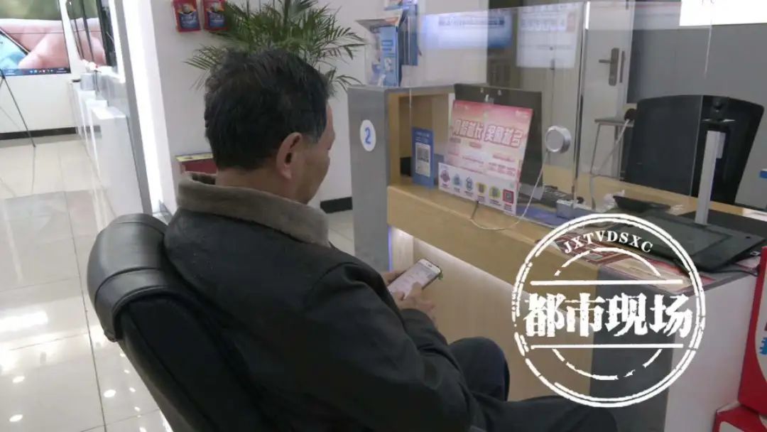 九江一市民遭遇骚扰电话“轰炸” 移动、律师、民警支招