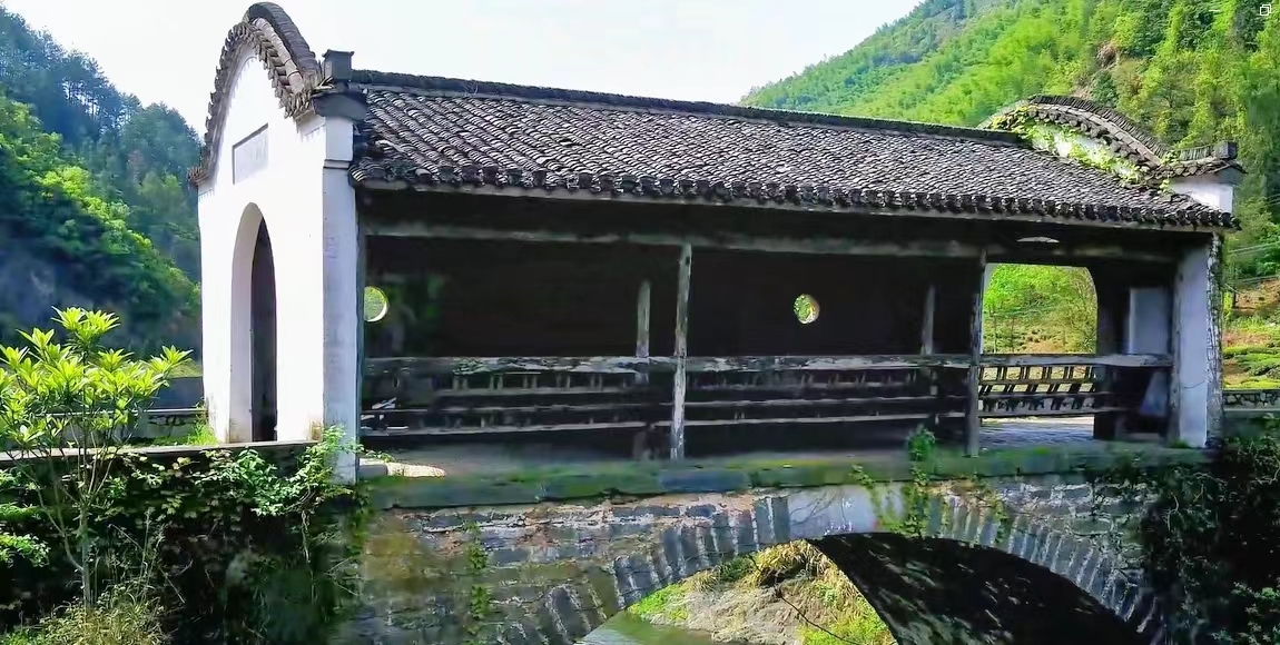 安徽休宁县：深山翡翠——磻村