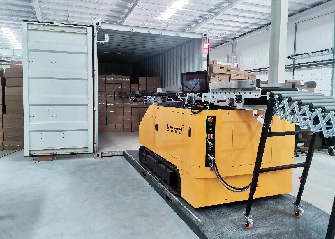 “亚洲象”智能卸车机器人作业场景展示