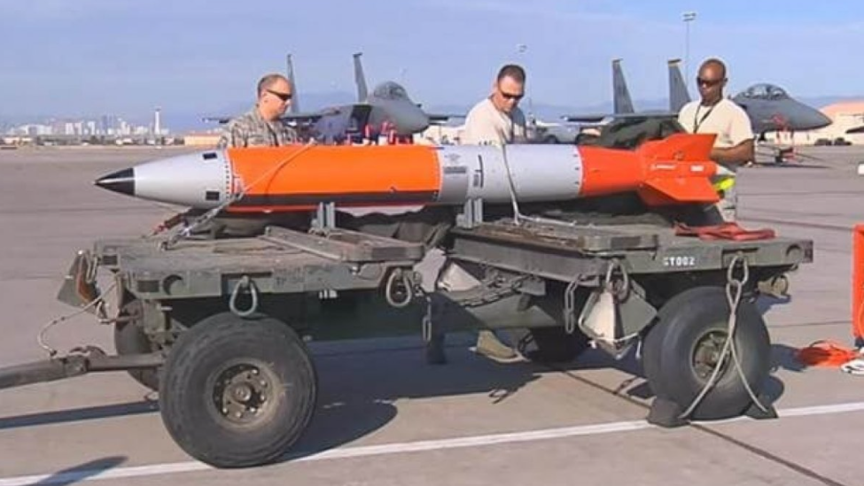 图为美国海外部署核武器的主力装备——B-61战术核弹