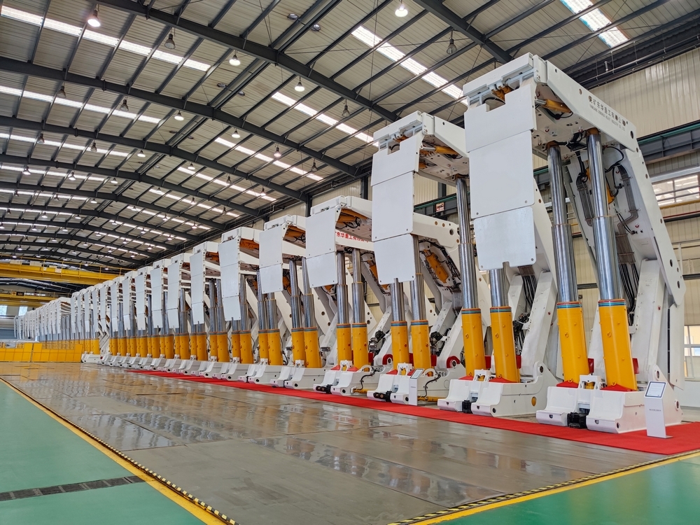 向地球深部进军——山东能源集团深部煤炭数智化高效开采成套技术与工程应用引领煤炭工业高质量发展