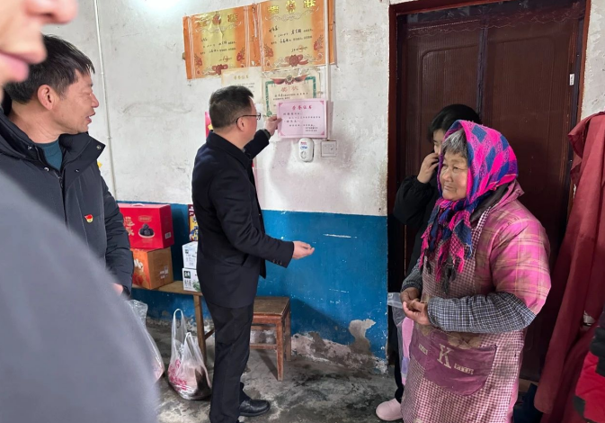 迎新春 送关爱 暖民心——走近盐城阜宁陈良镇10户