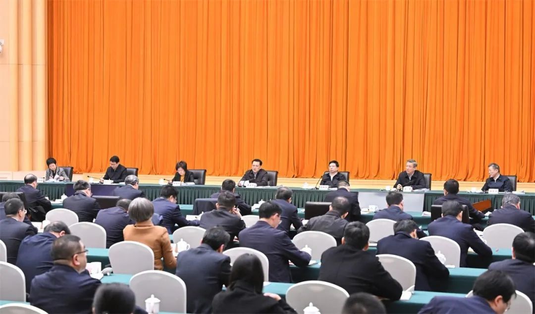 1月29日上午，重庆市委召开2023年度全市区县党委书记抓基层党建述职评议会。记者 苏思