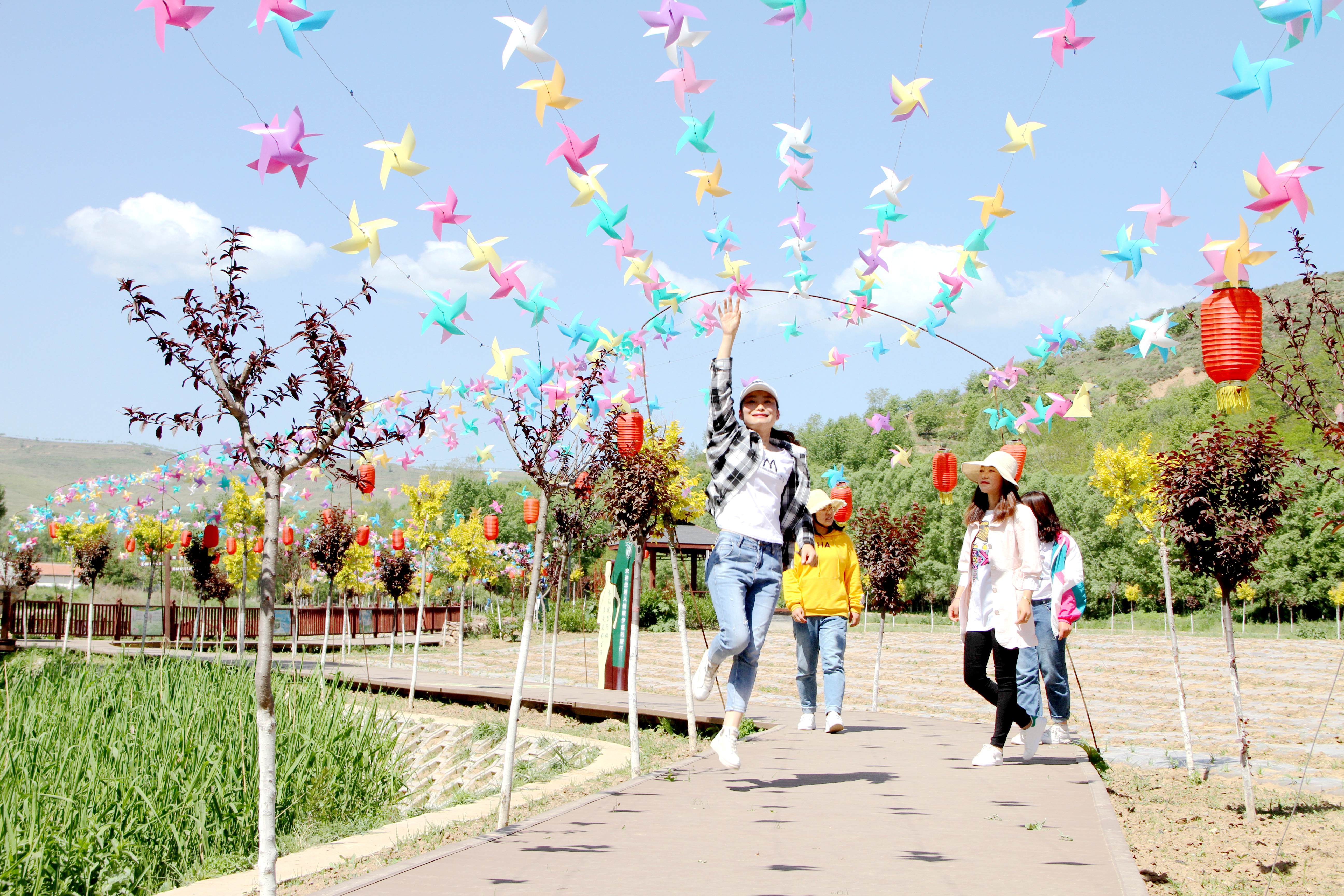 @漂泊在外的游子们　华亭喊你回家过年啦