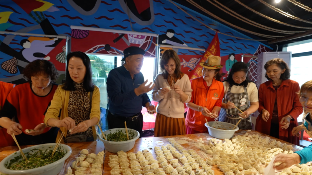 “养儿防老”已成过去时，老年人“候鸟式抱团养老”成为新潮流？