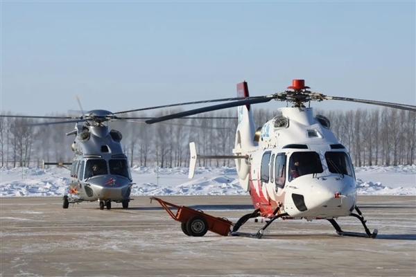 AC332、AC352两大国产直升机会师东北:-40℃试飞20小时