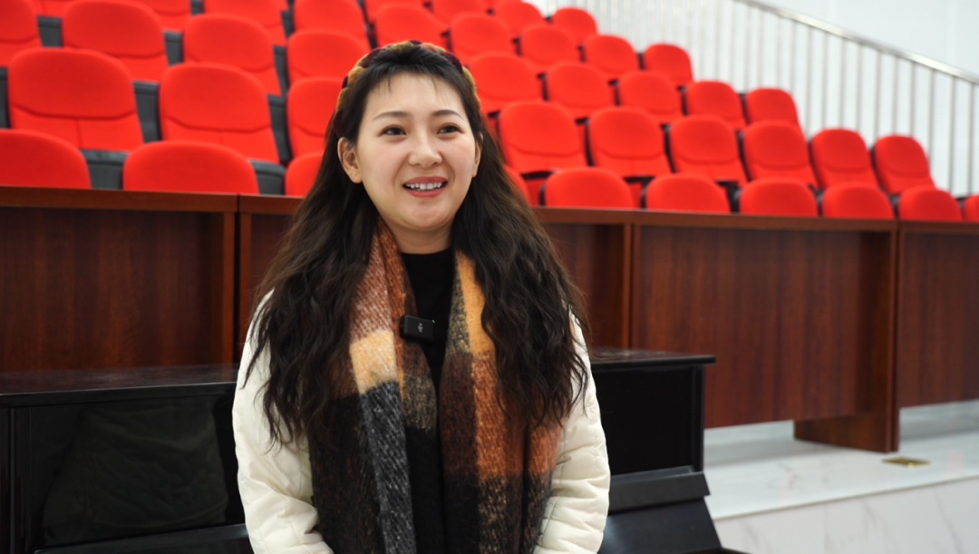 方正县文化馆声乐干部 王广龙:感谢省里的老师对我们方正的合唱团的