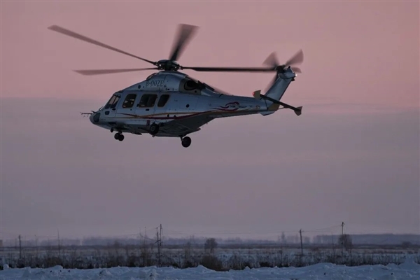 AC332、AC352两大国产直升机会师东北:-40℃试飞20小时