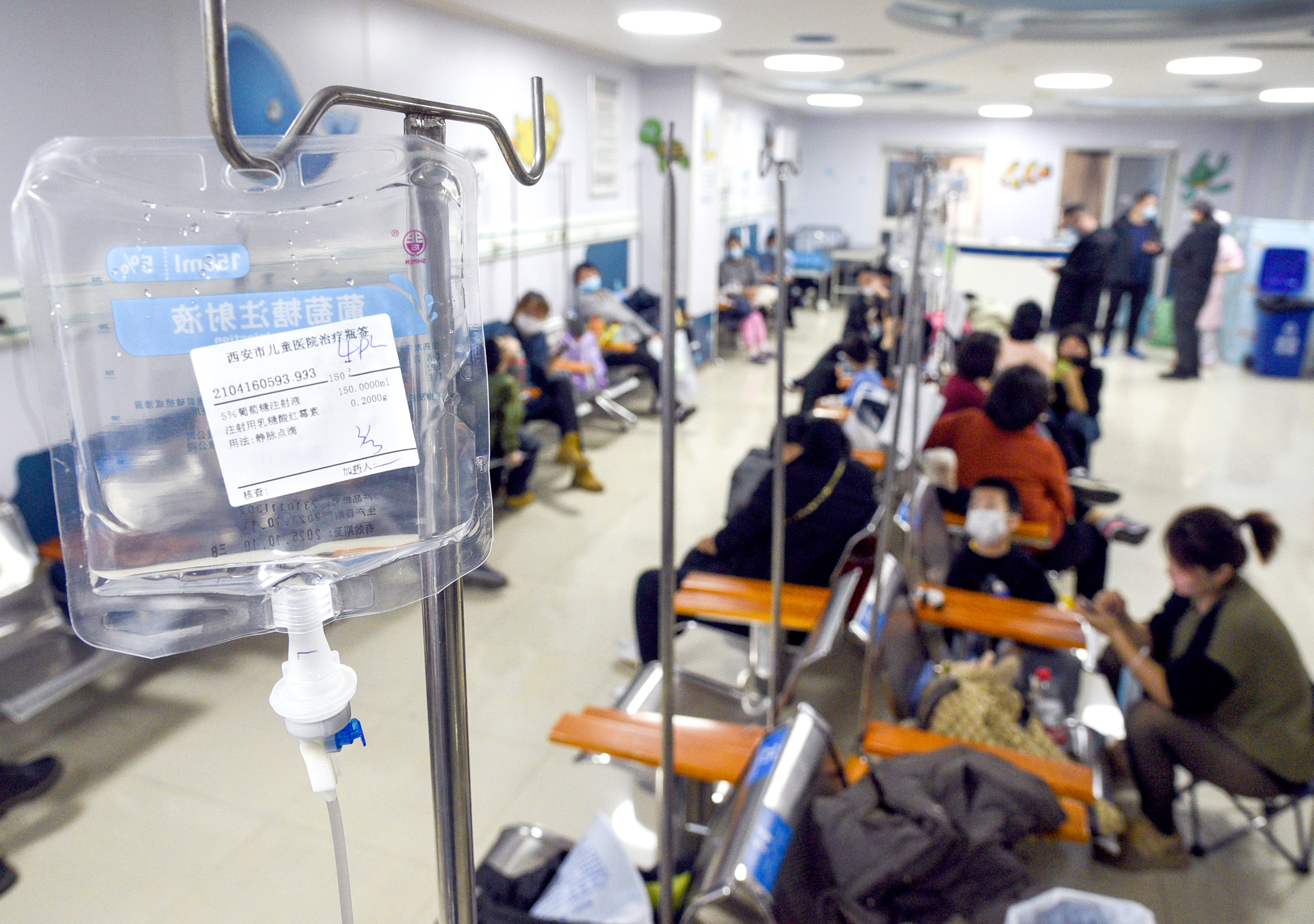 过峰:呼吸道疾病冲击下的医护与医院