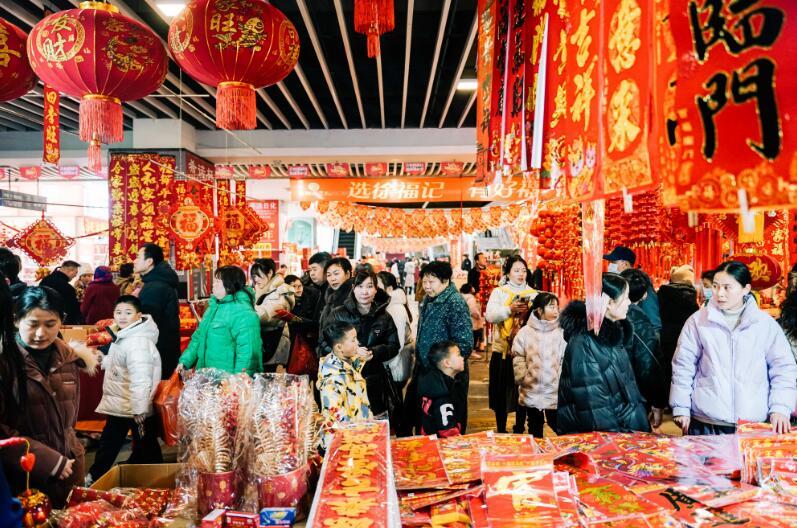 新春人气破百万!南昌新洪城大市场成为市民“购物胜地”