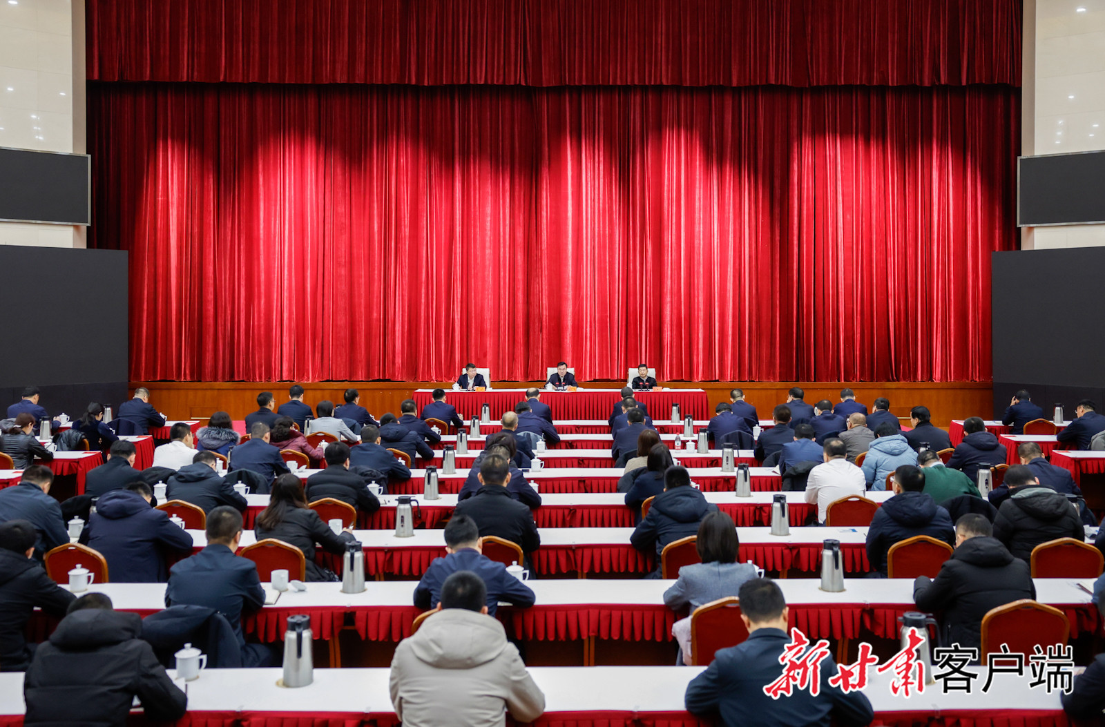 2月8日，省委书记、省人大常委会主任胡昌升出席省委组织部主要领导任职宣布会议，宣布中央决定并讲话。新甘肃&middot;甘肃日报记者　孟捷