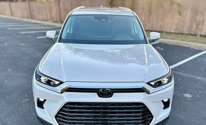 丰田大汉兰达到店实拍年内在华投产对标理想l7