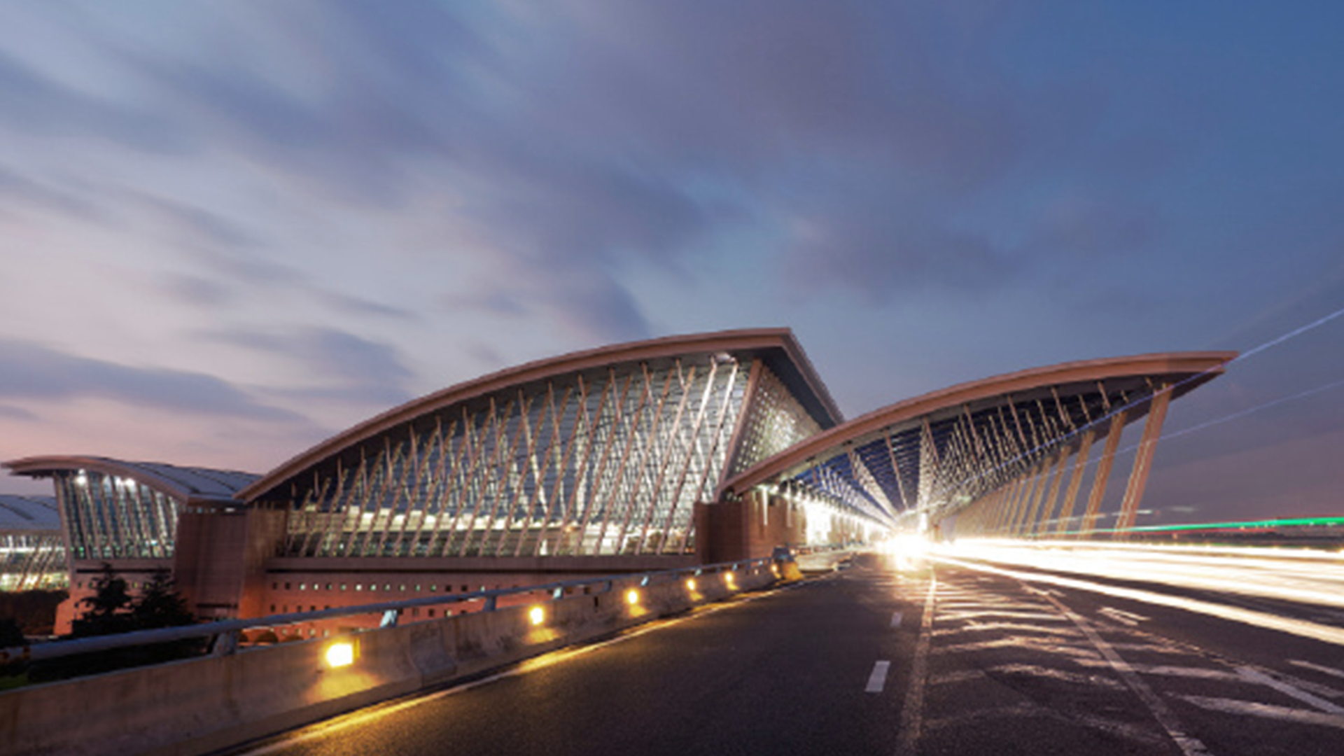 上海恢复浦东机场区域内网约车运营服务