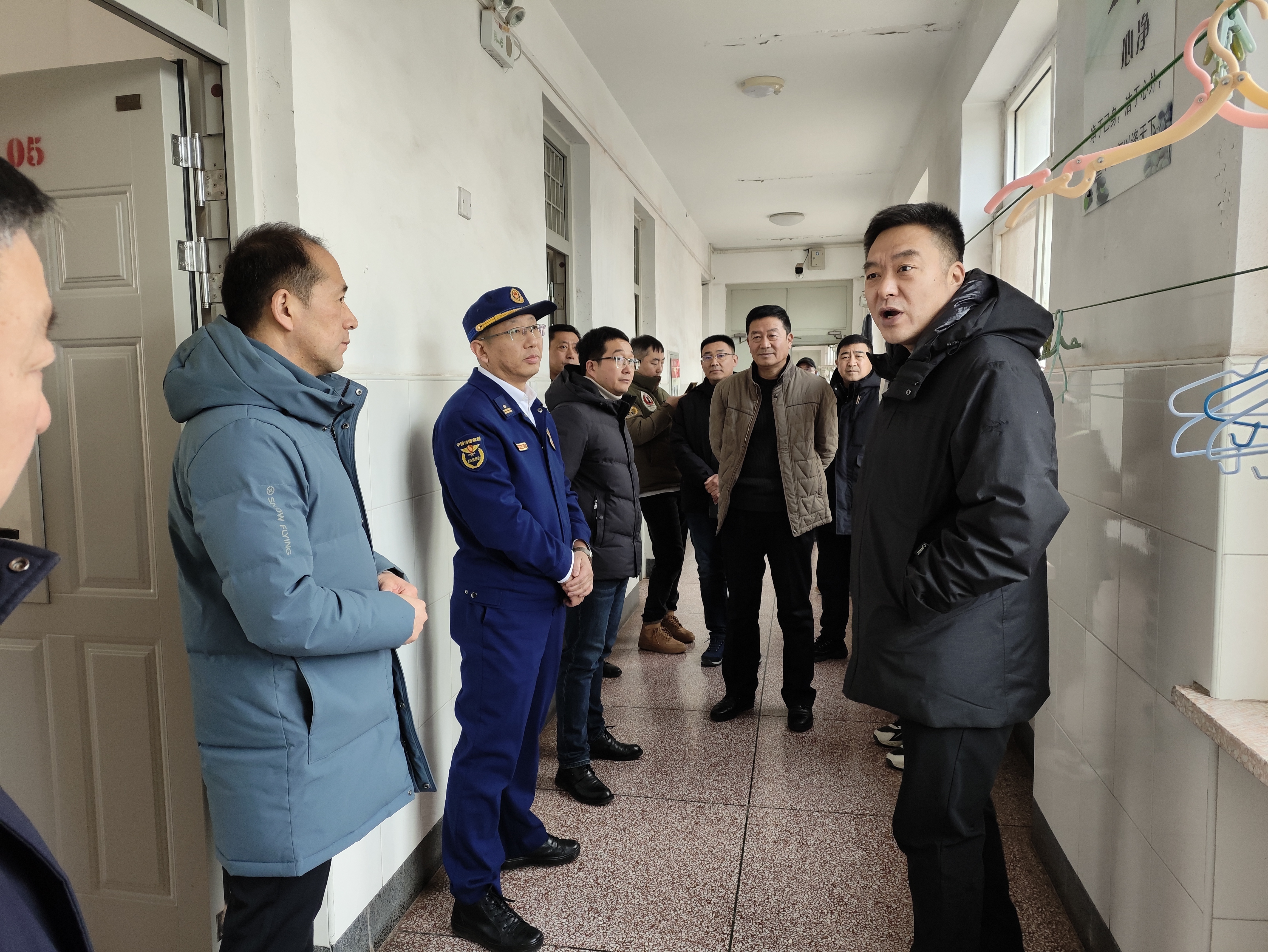 秦皇岛北戴河区委常委、常务副区长马馨带队检查各类人员密集场所消防安全工作