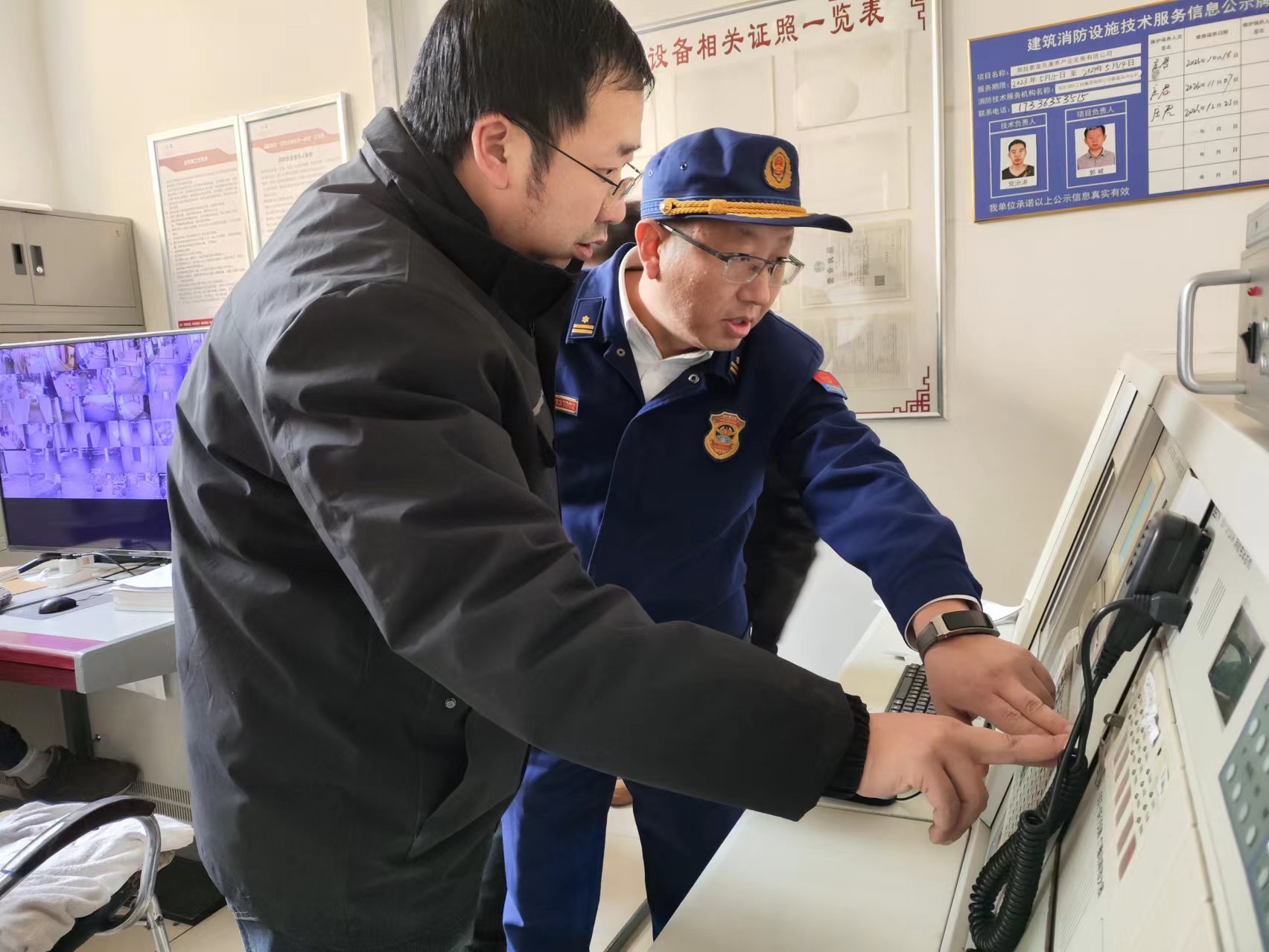 秦皇岛北戴河区委常委、常务副区长马馨带队检查各类人员密集场所消防安全工作