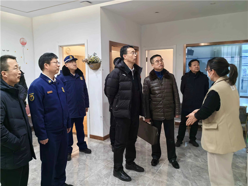 秦皇岛：海港大队陪同副市长李国强及各部门对辖区培训学校开展联合检查