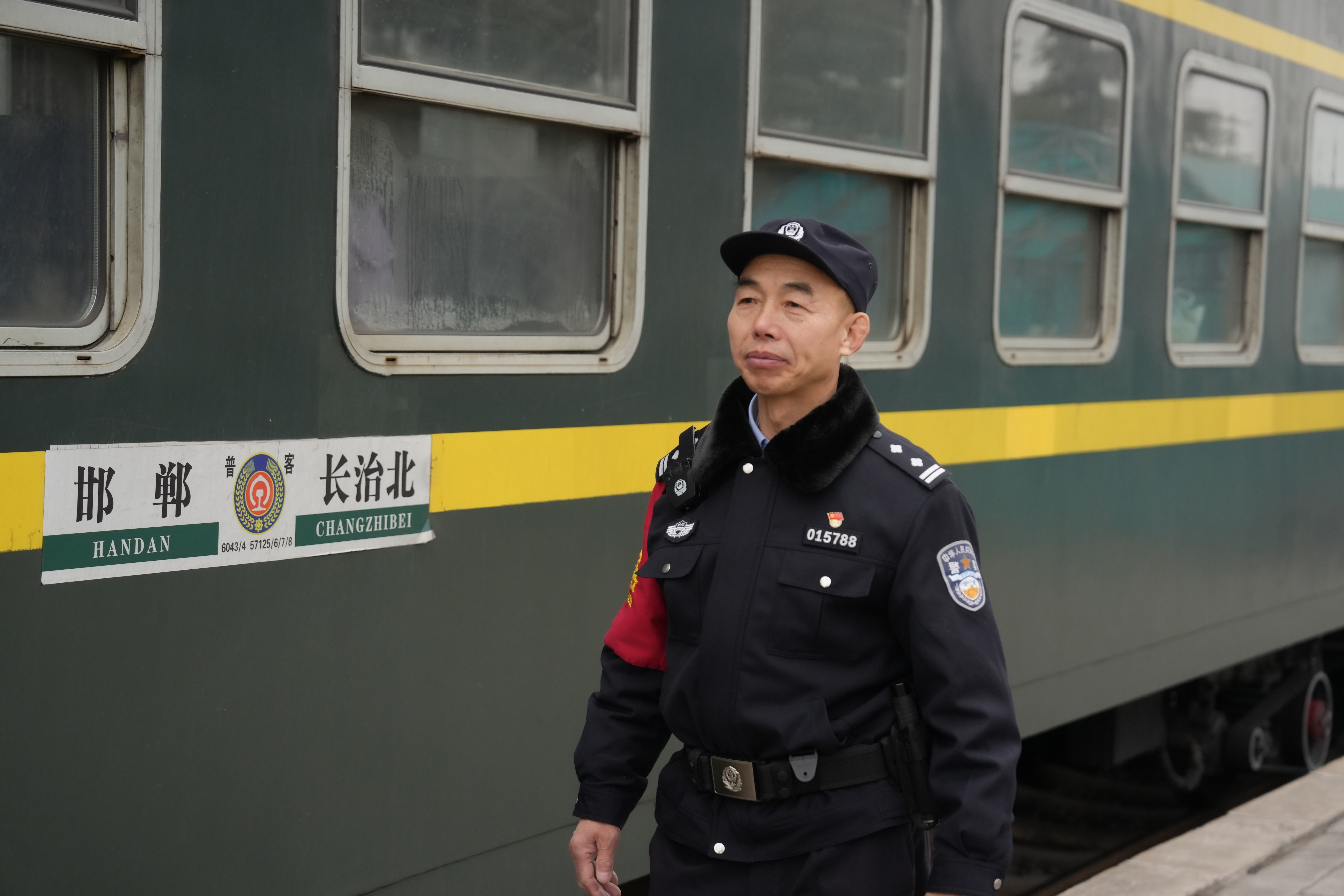 石家庄铁路民警王海平:慢火车上的"大内高手"