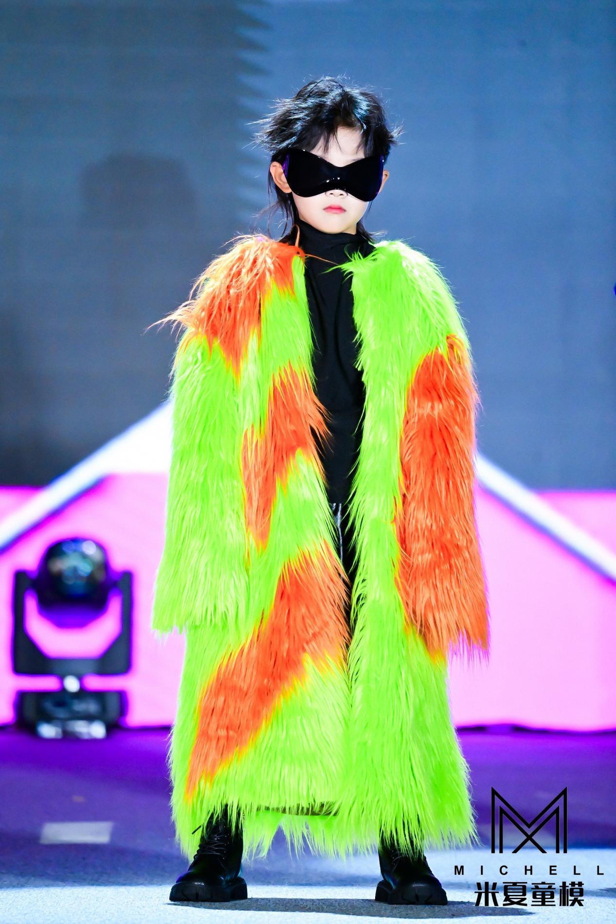 盐城米夏少儿模特学院举办"2024超模乌托邦·米夏童模年度盛典"