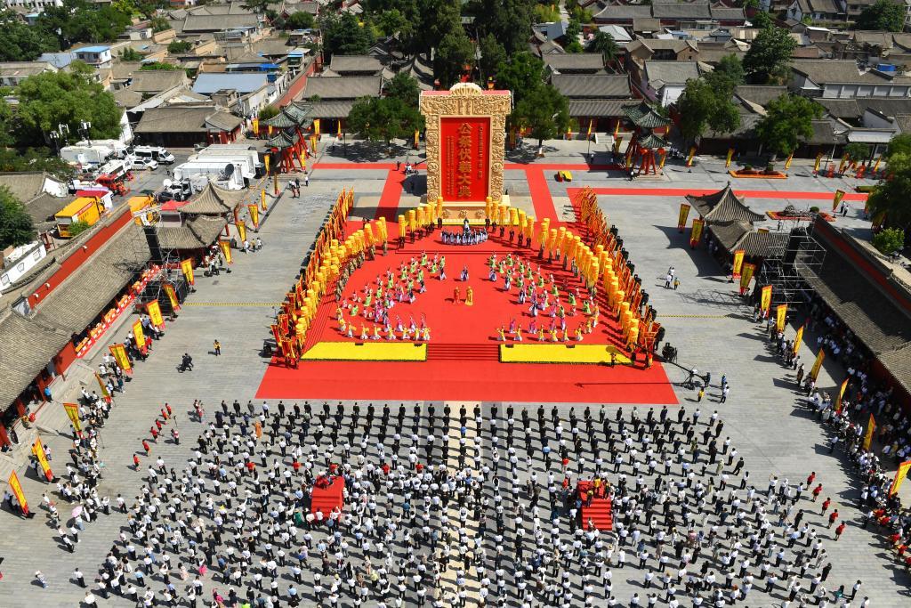 在天水市举行的2023年公祭中华人文始祖伏羲大典现场 (受访单位供图)