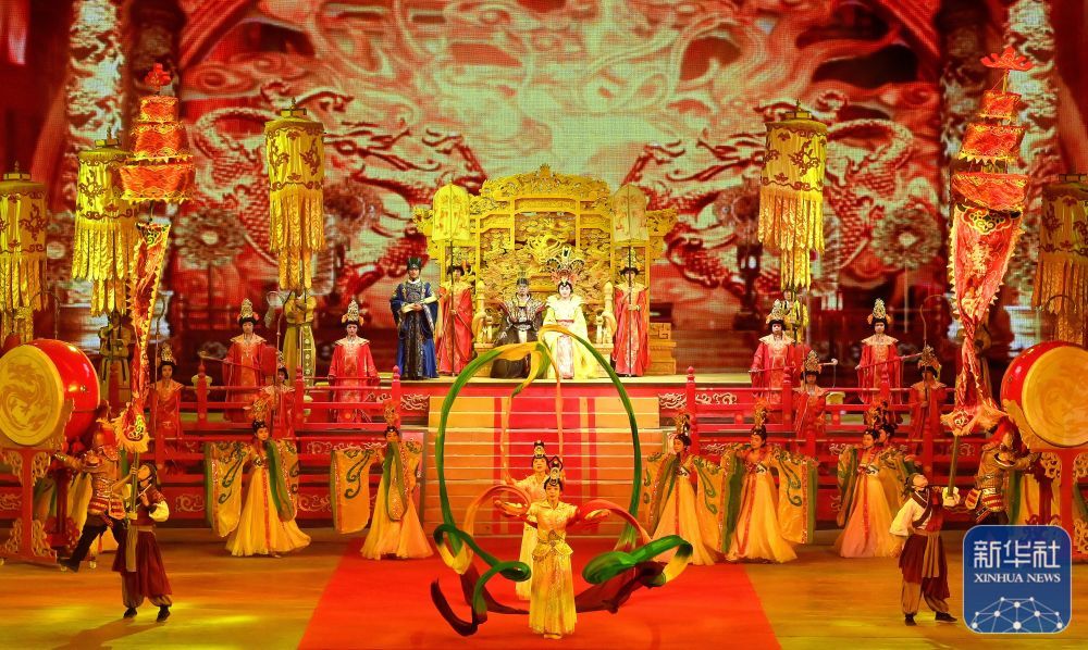 西安会跑的实景演艺展现古丝路文化