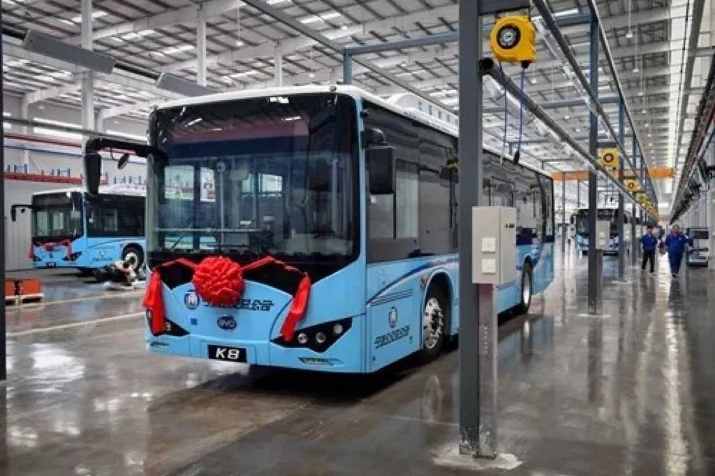 南美白对虾奉化裘村镇是宁波南美白对虾的集中养殖区之一,拥有4000余