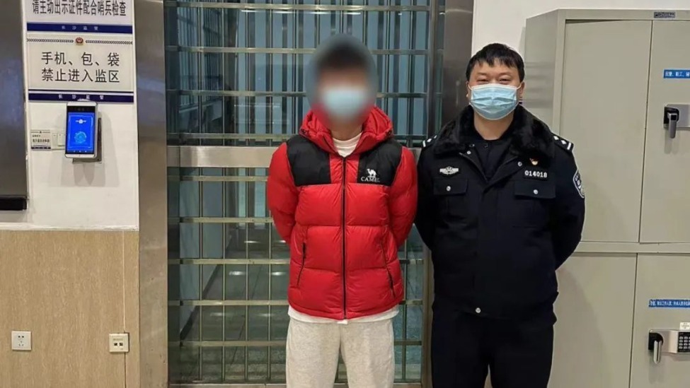 读名校有“门道”？入学骗局终现形！凤凰网湖南_凤凰网