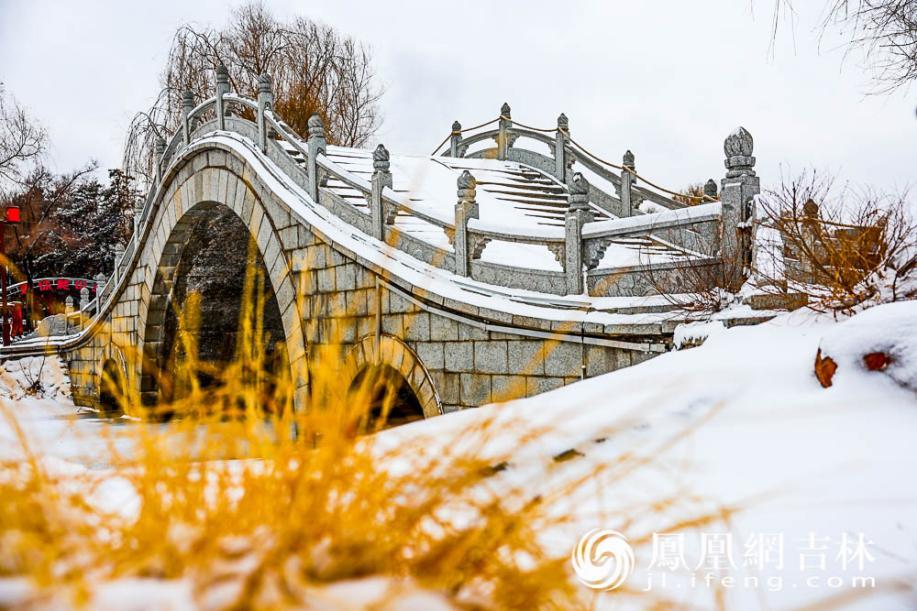 长春南湖公园春雪美景。