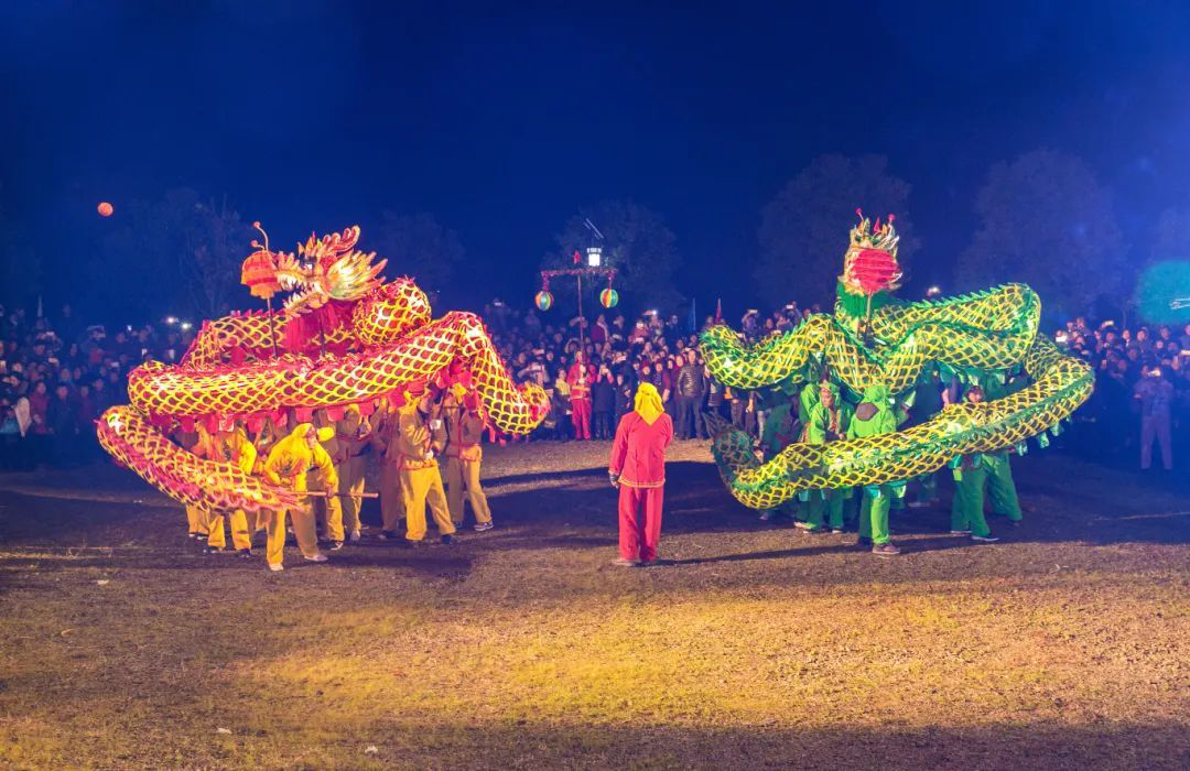 马鞍山市博望区：舞龙玩灯贺新年