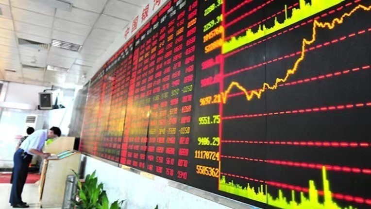 吴清的“三把火”何以破A股3000点魔咒_凤凰网